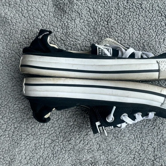 Converse Black and White Sneakers Slip-On Style - Picture 5 of 5